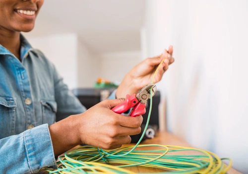 Manutenção elétrica em casa